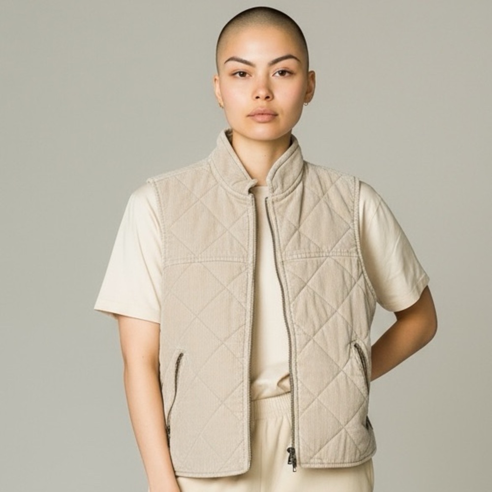 Eddie Bauer‎ Beige Women's Quilted Vest